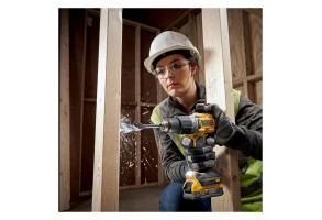 Бормашина ударна без батерия и зарядно в куфар, 18 V, 90 Nm, DeWALT DCD805NT