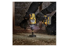 Бормашина винтоверт ударна с 1 батерия и зарядно, 18 V, 6 Ah, 112 Nm, DeWALT DCD999T1