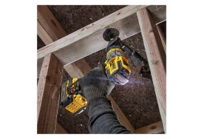 Бормашина винтоверт ударна с 1 батерия и зарядно, 18 V, 6 Ah, 112 Nm, DeWALT DCD999T1