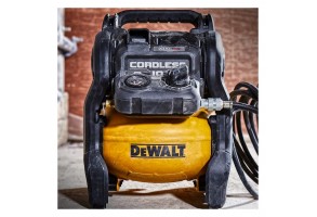 Компресор акумулаторен безмаслен 9.3 bar, 10 л, 54 V, DeWALT DCC1054