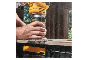 Оберфреза ръчна 18 V, 5 Ah, 6.35/8 мм,  DeWALT DCW604P2