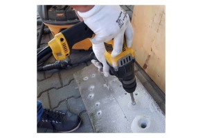 Перфоратор електрически SDS-plus, 900 W, 3 J, DeWALT D25144K