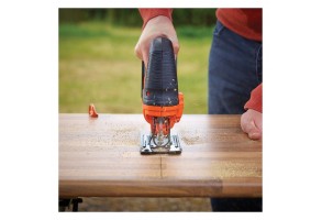 Трион  прободен (зеге) акумулаторен без батерия и зарядно Black & Decker, BDCJS18N