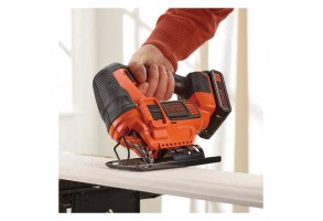 Трион  прободен (зеге) акумулаторен без батерия и зарядно Black & Decker, BDCJS18N