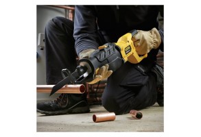 Трион саблен електрически с плавно регулиране 1050 W 28 мм, Stanley FME365K